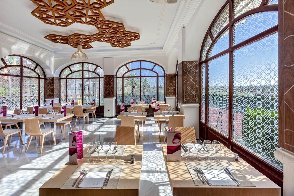 Zona de comedor en Barceló Isla Canela, Ayamonte, España