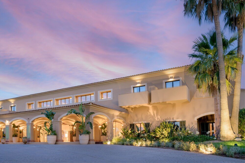 Hotel building with a courtyard at Hacienda Son Antem, Mallorca