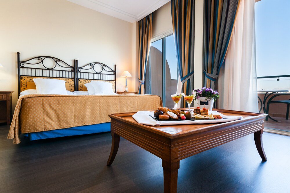 Guest room at Hotel Alicante Golf in Alicante