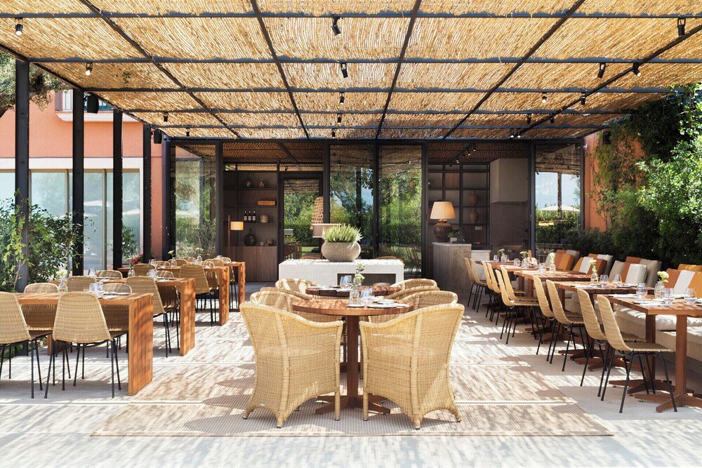 Outdoor dining area at the hotel in Peralada