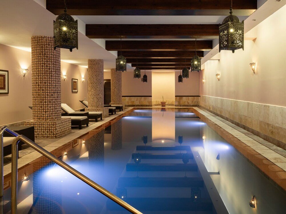 Piscina cubierta en Ona Mar Menor Golf & Spa