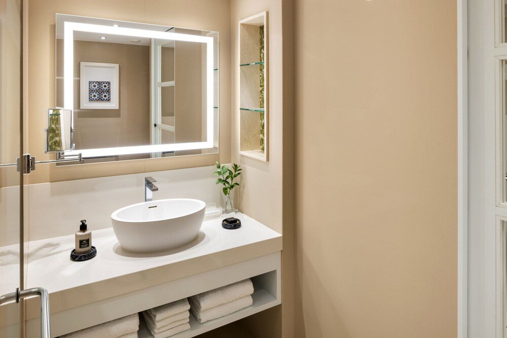 Modern bathroom in a guest room at Pine Cliffs Resort in Albufeira, Algarve