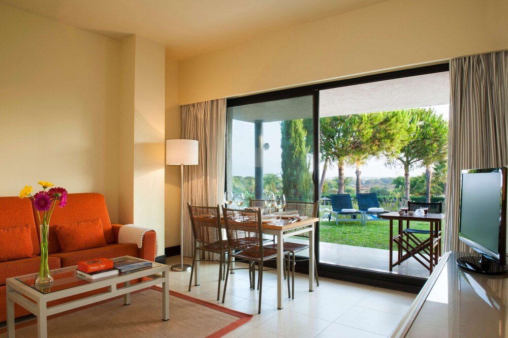 Living room in an apartment at Precise Resort El Rompido