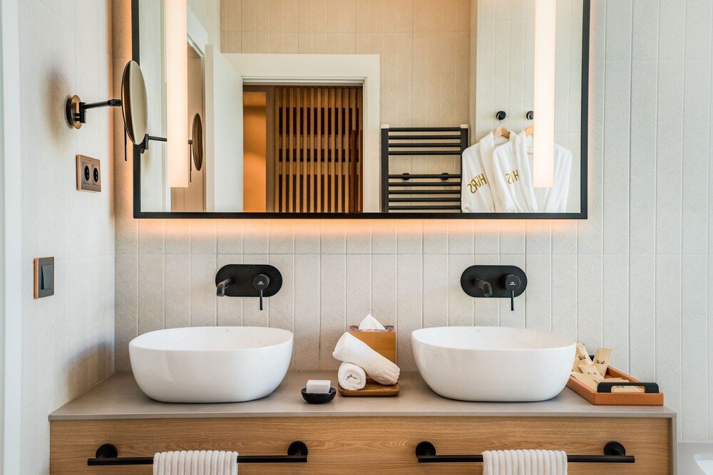 Bathroom in a guest room at SO/ Sotogrande Spa and Golf Resort